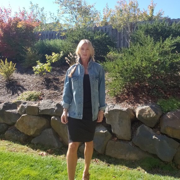 Meet your Posher, Lisa - Picture 4 of 8